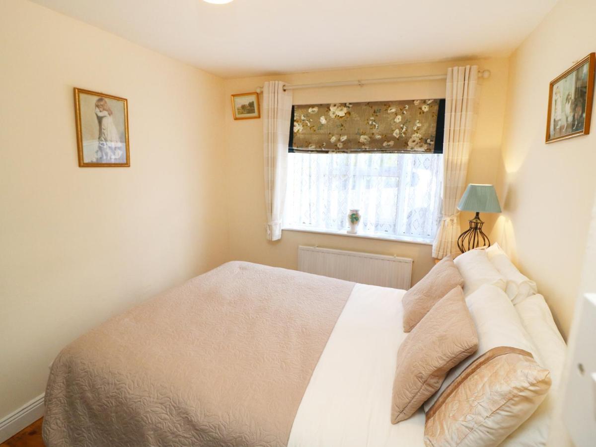 Julie'S Cottage Castleisland Esterno foto